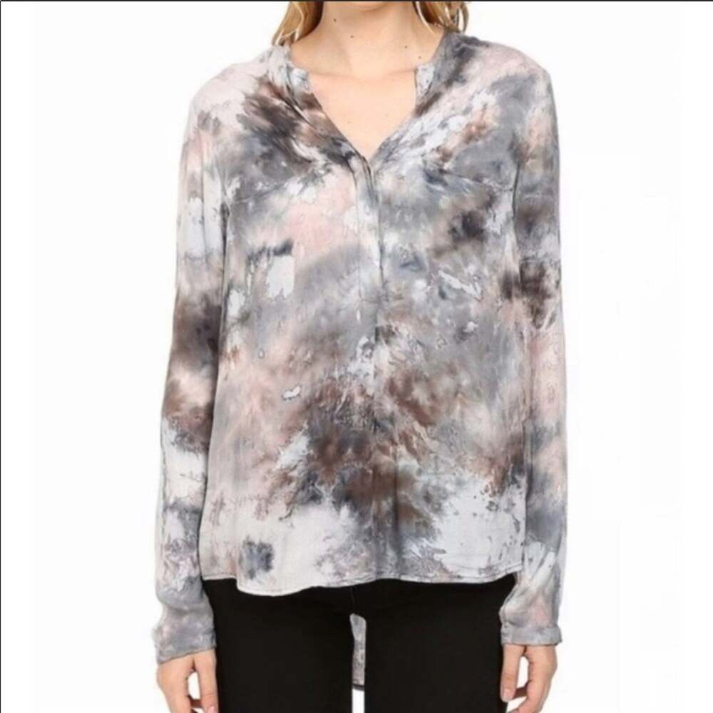 NEW YFB REVOLVE White Cream Grey Long Sleeve VNeck Tie Dye Blouse Shirt Top S